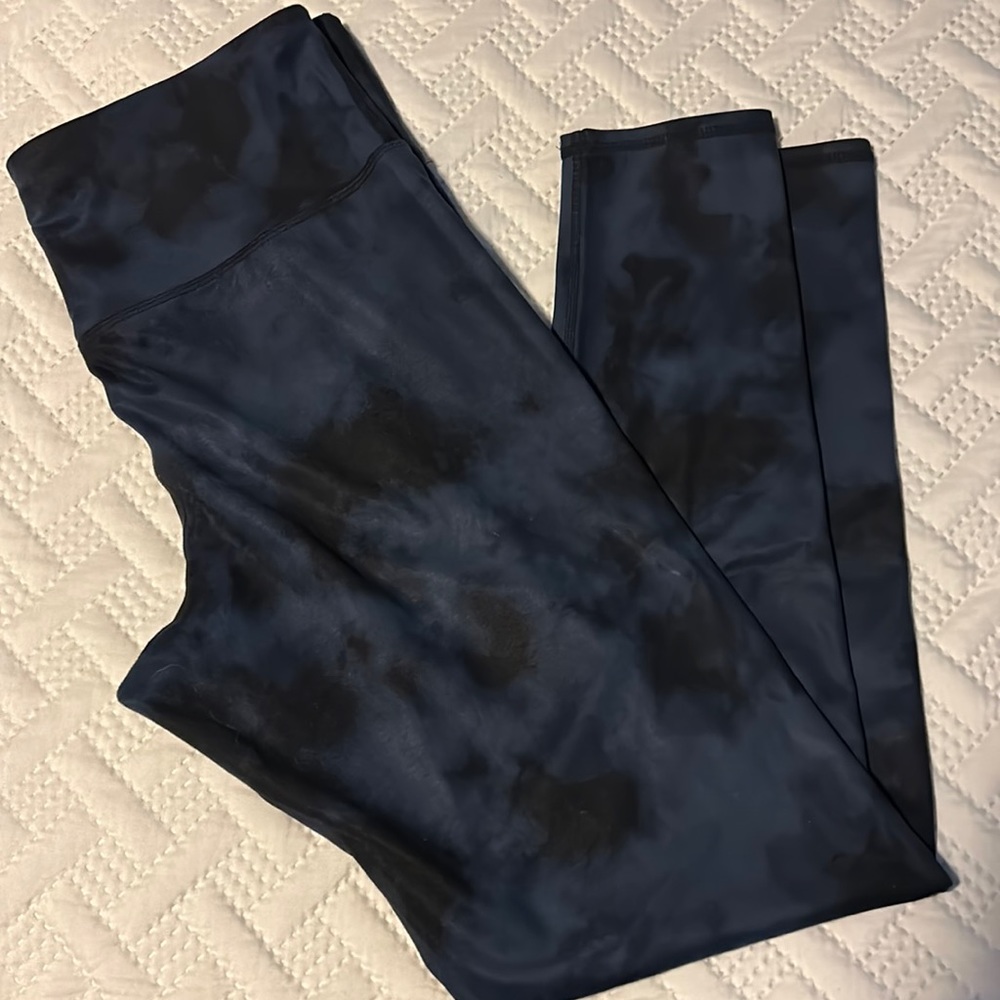 Gap leggings blue and black print